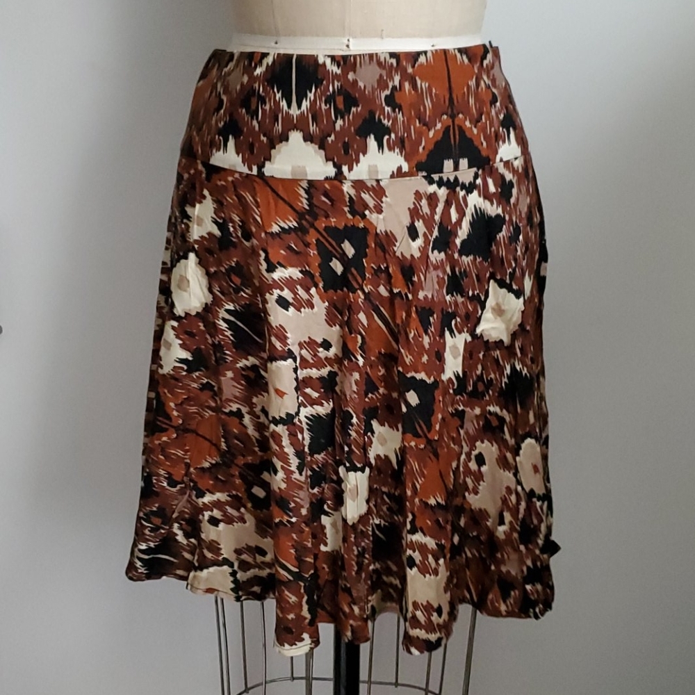 H&M printed skirt...sz 12